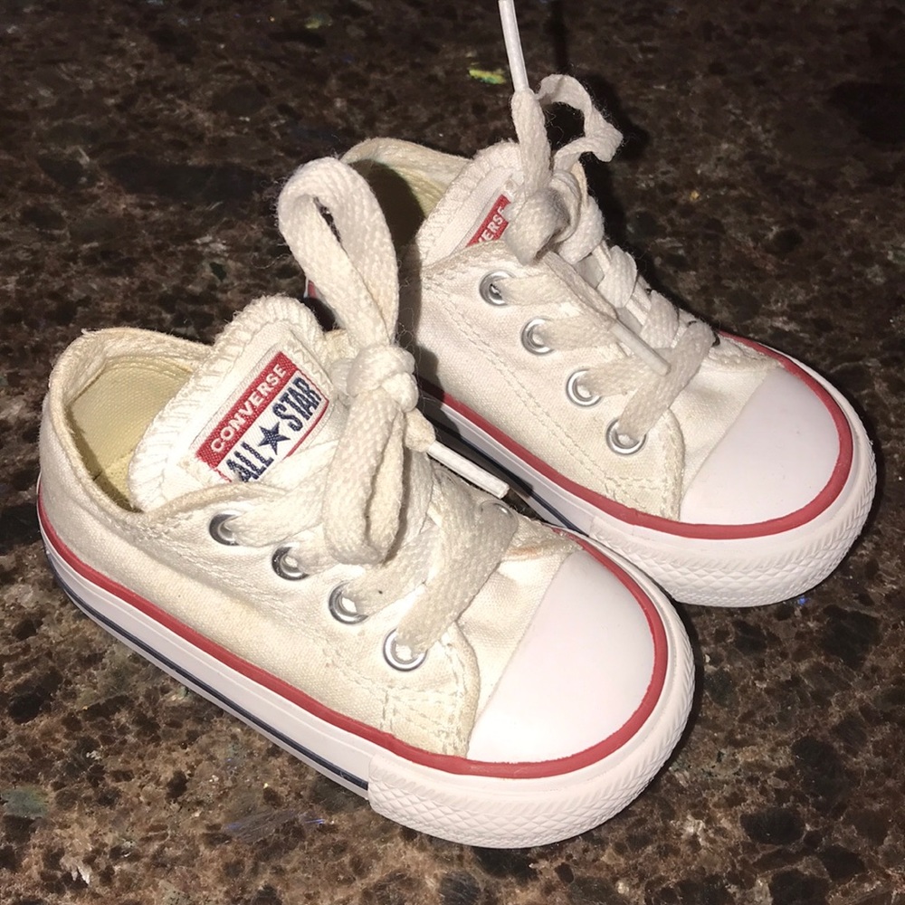 White converse all star shoes